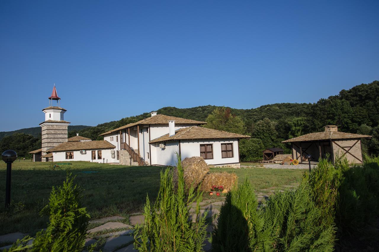 Hotel Ethnocomplex Krivini Exteriér fotografie